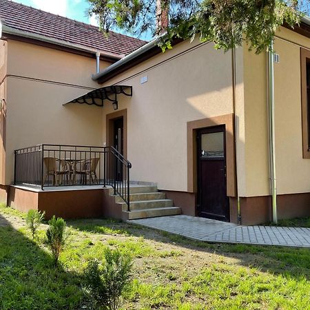 Kovacs Apartmanhaz Kiskunhalas Phòng bức ảnh