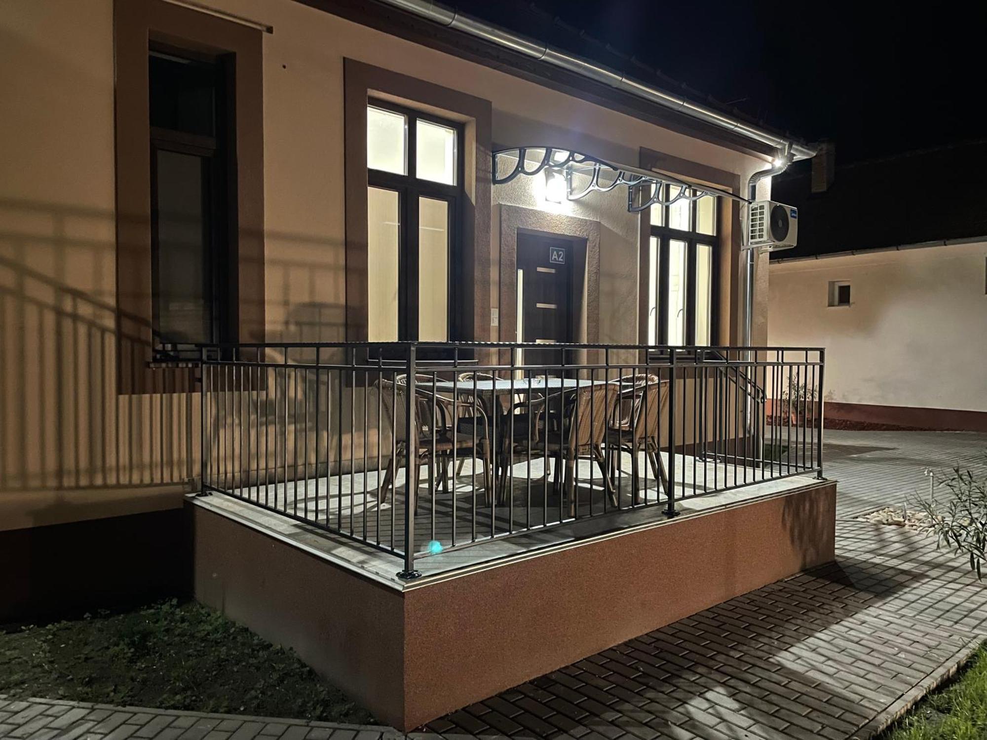 Kovacs Apartmanhaz Kiskunhalas Phòng bức ảnh